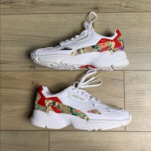 Adidas Falcon W Sneakers